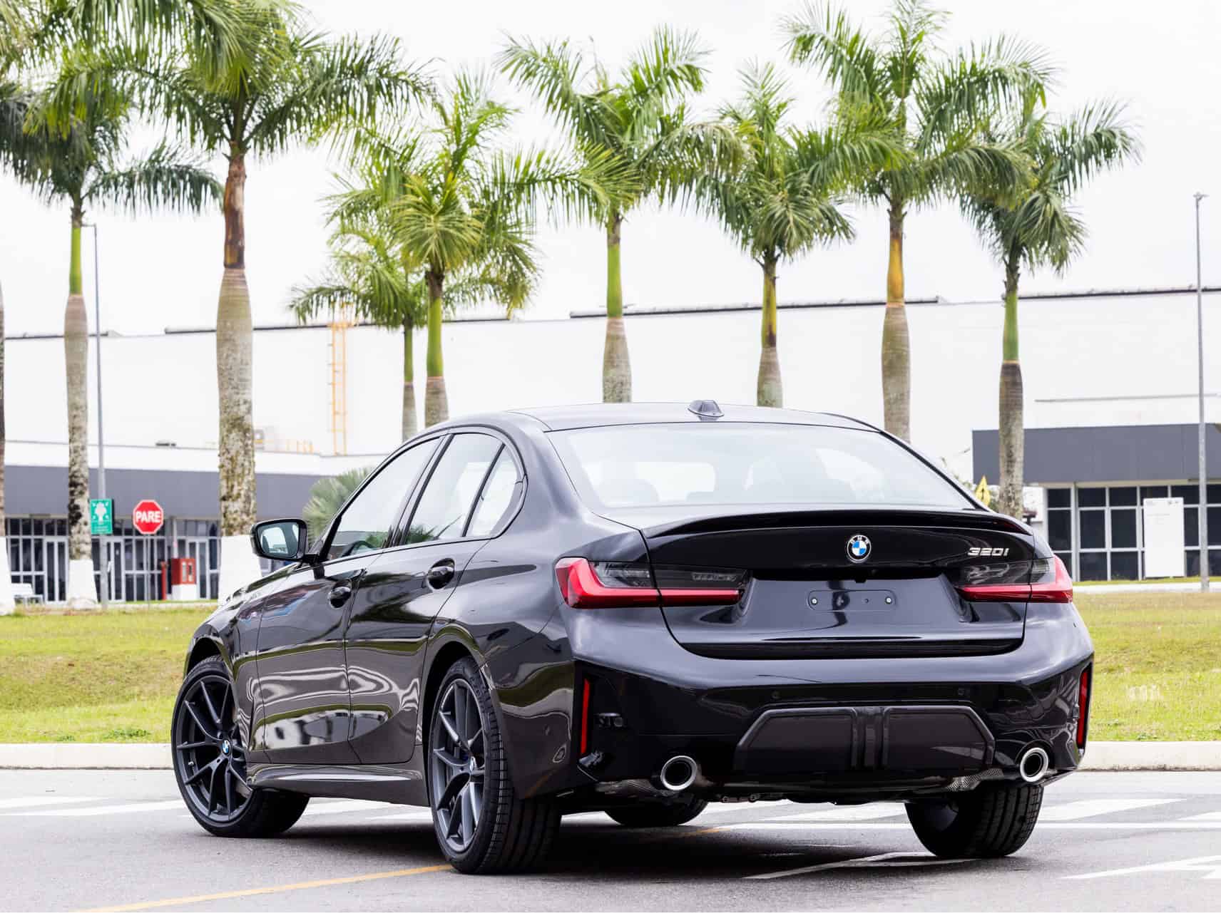 BMW 320i M Sport 2